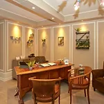 Hotel Central Hotel 2*