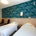 Hotel Central Hotel 2*