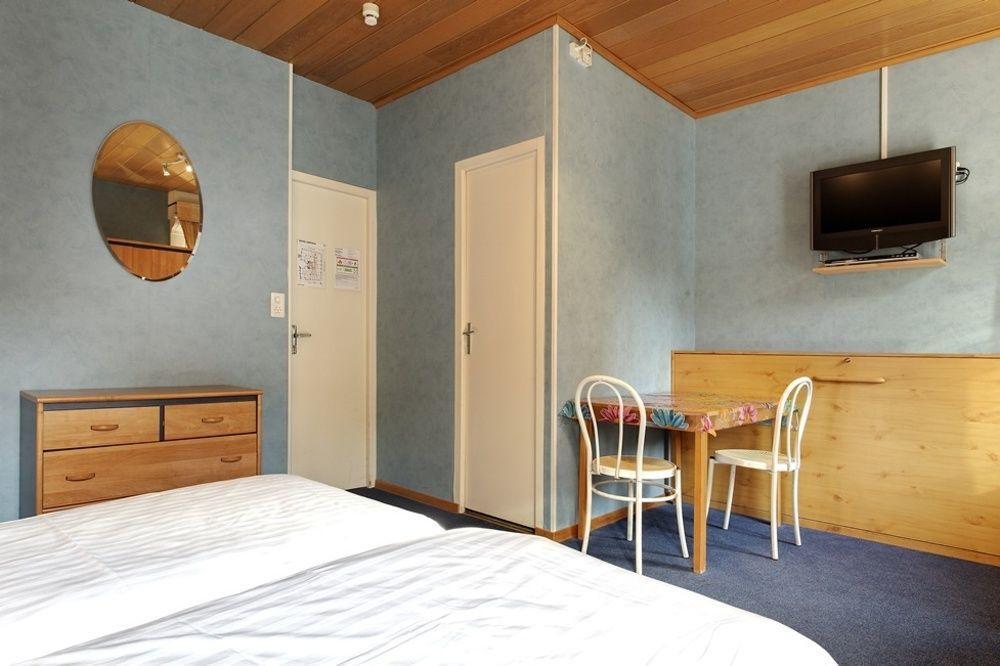 Hotel Central Hotel 2*