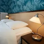 Hotel Central Hotel 2*