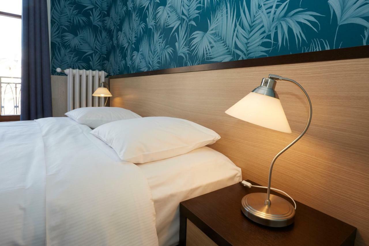 Hotel Central Hotel 2*